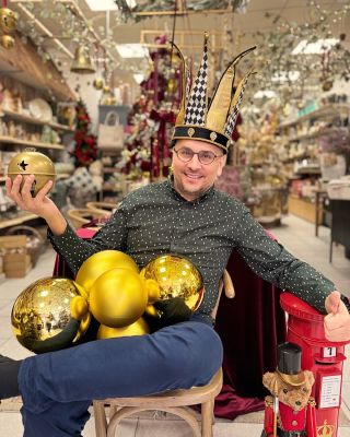 Milí Joyáci, niekto dostane pod stromček ponožky, niekto sveter… a ja som tento rok dostal rovno korunu. 😄👑 Vraj som kráľ...